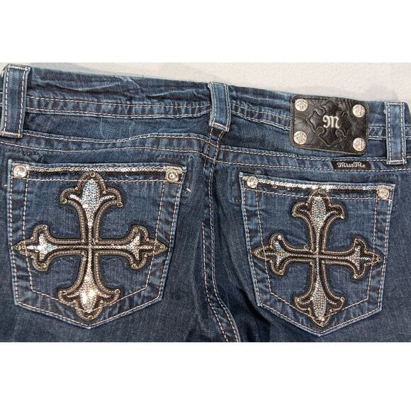 Miss Me Easy Boot Jeans 28 x 29 Mid Rise Dark Wash Cross Embellished Pockets - Picture 8 of 8